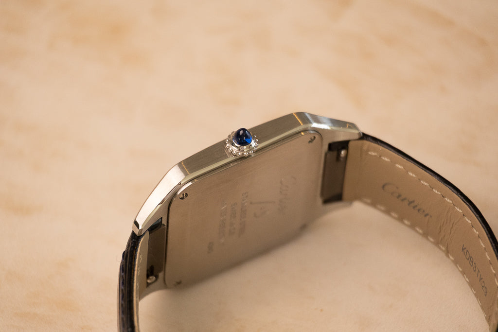 Cartier Santos-Dumont Large ref. WSSA0022 — kastbodem met Cartier-gravering