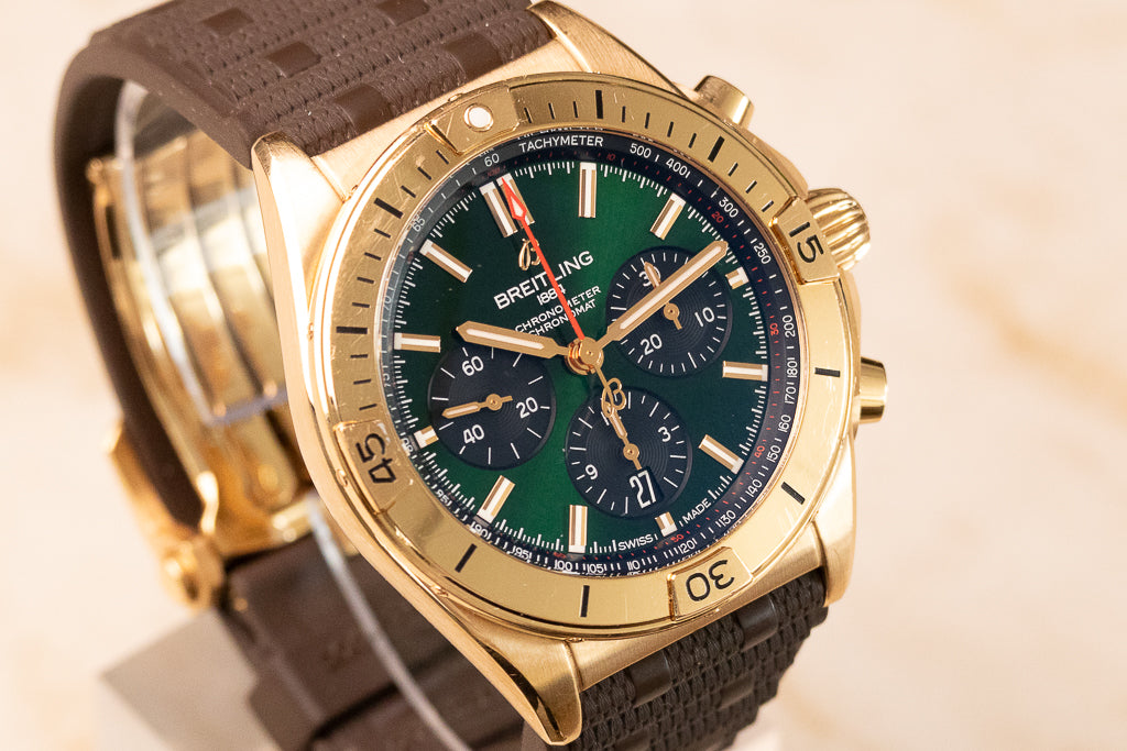 Breitling Chronomat B01 42 Red Gold Green – Ref. RB0134