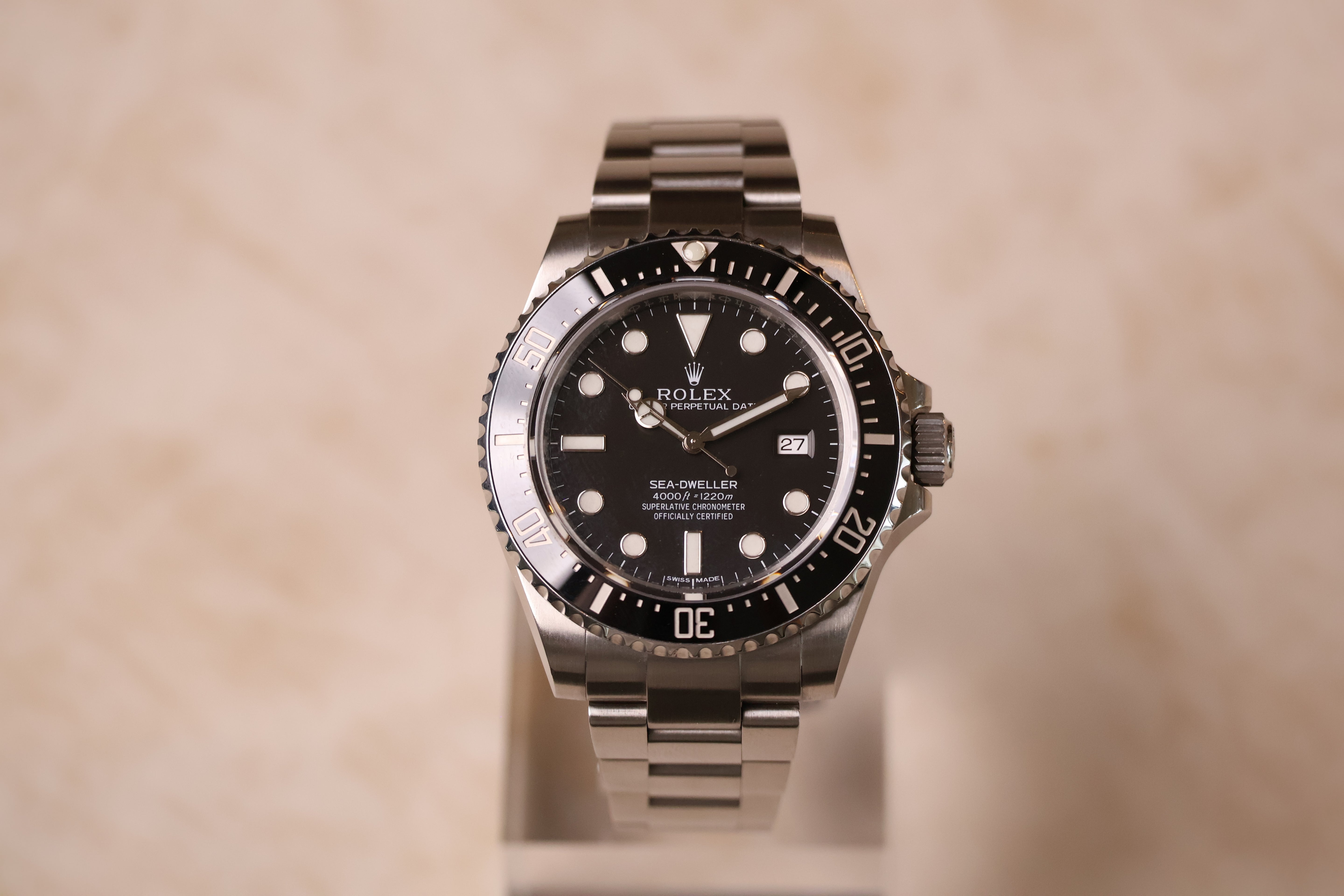 Rolex Sea-Dweller 4000 116600 pre-owned zwarte wijzerplaat professioneel duikhorloge